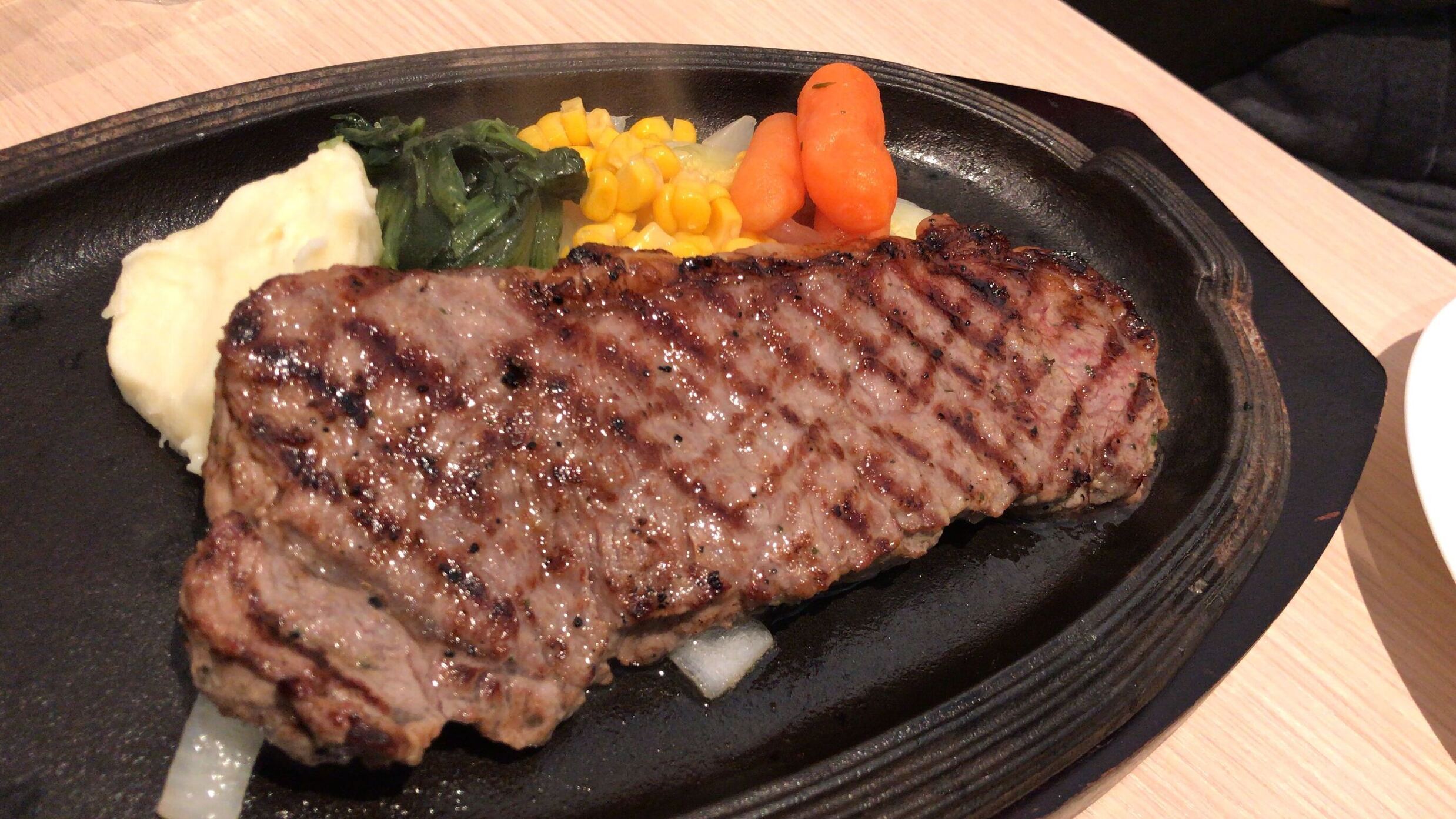 横浜のおすすめステーキ15選 いいお肉が安いお店から高級店まで めしレポ