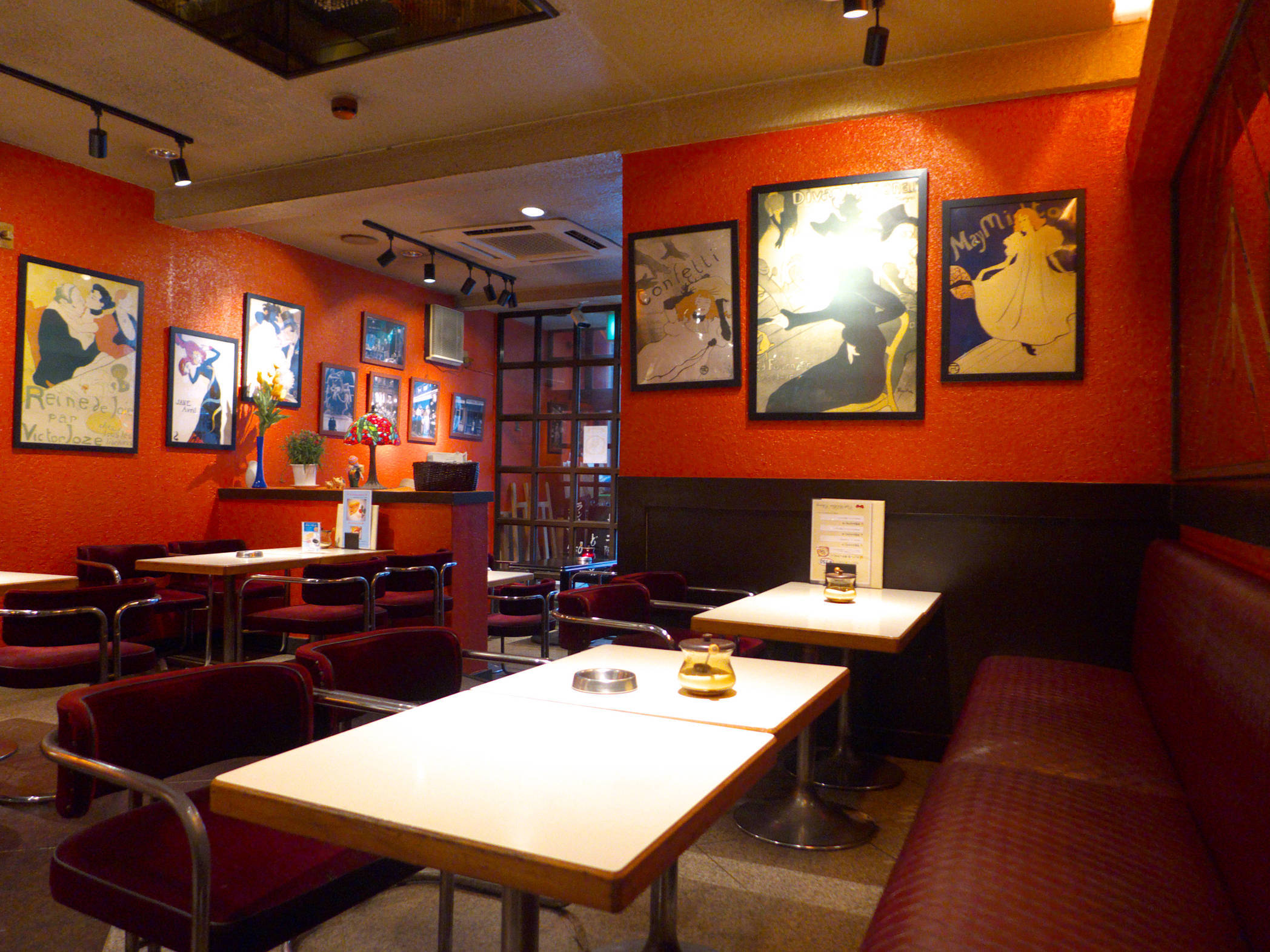 ゆっくりできる場所を見つけよう 横浜駅周辺でソファのあるカフェ Pathee パシー