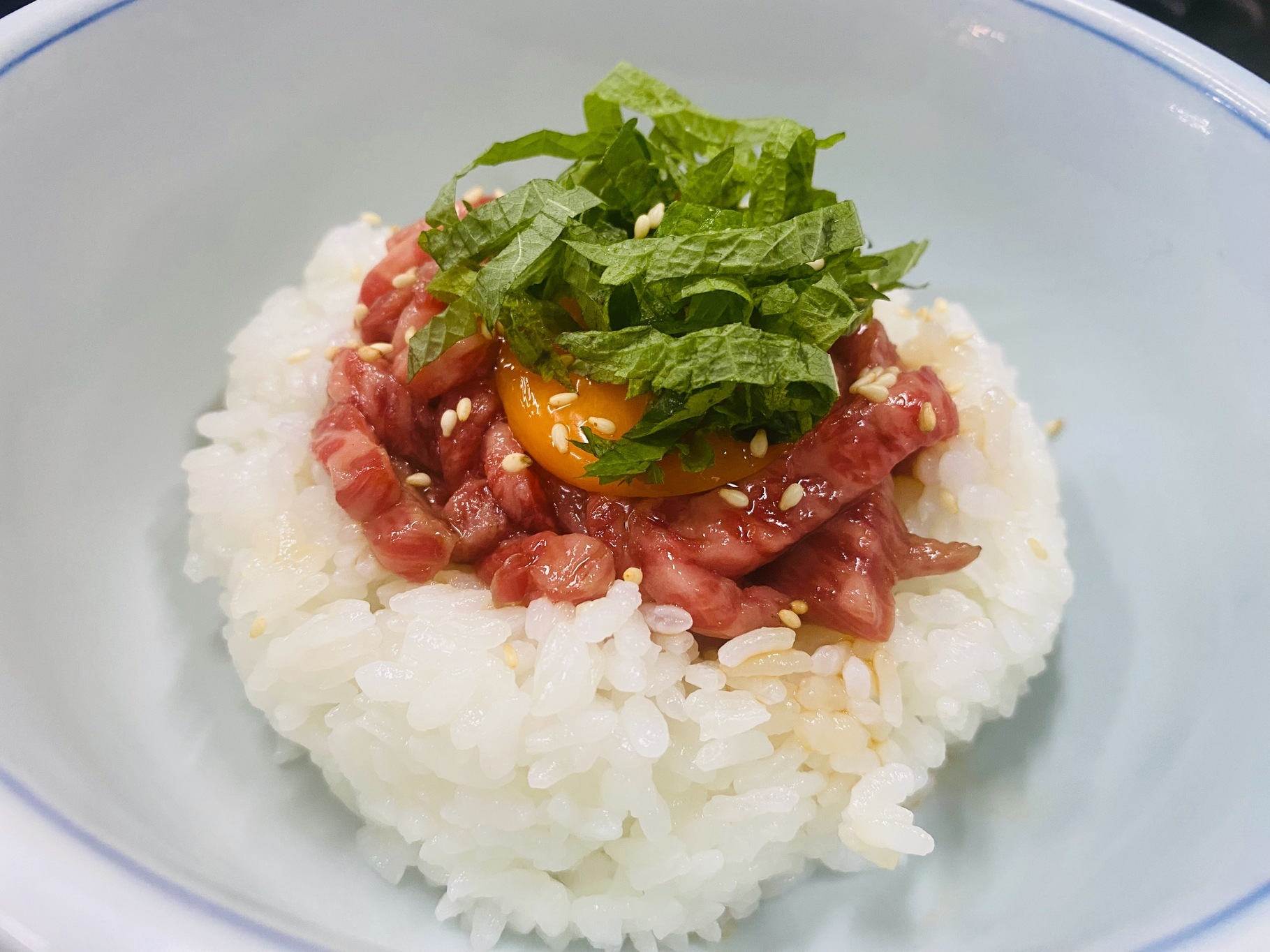 特選黒毛和牛の炙りユッケ丼