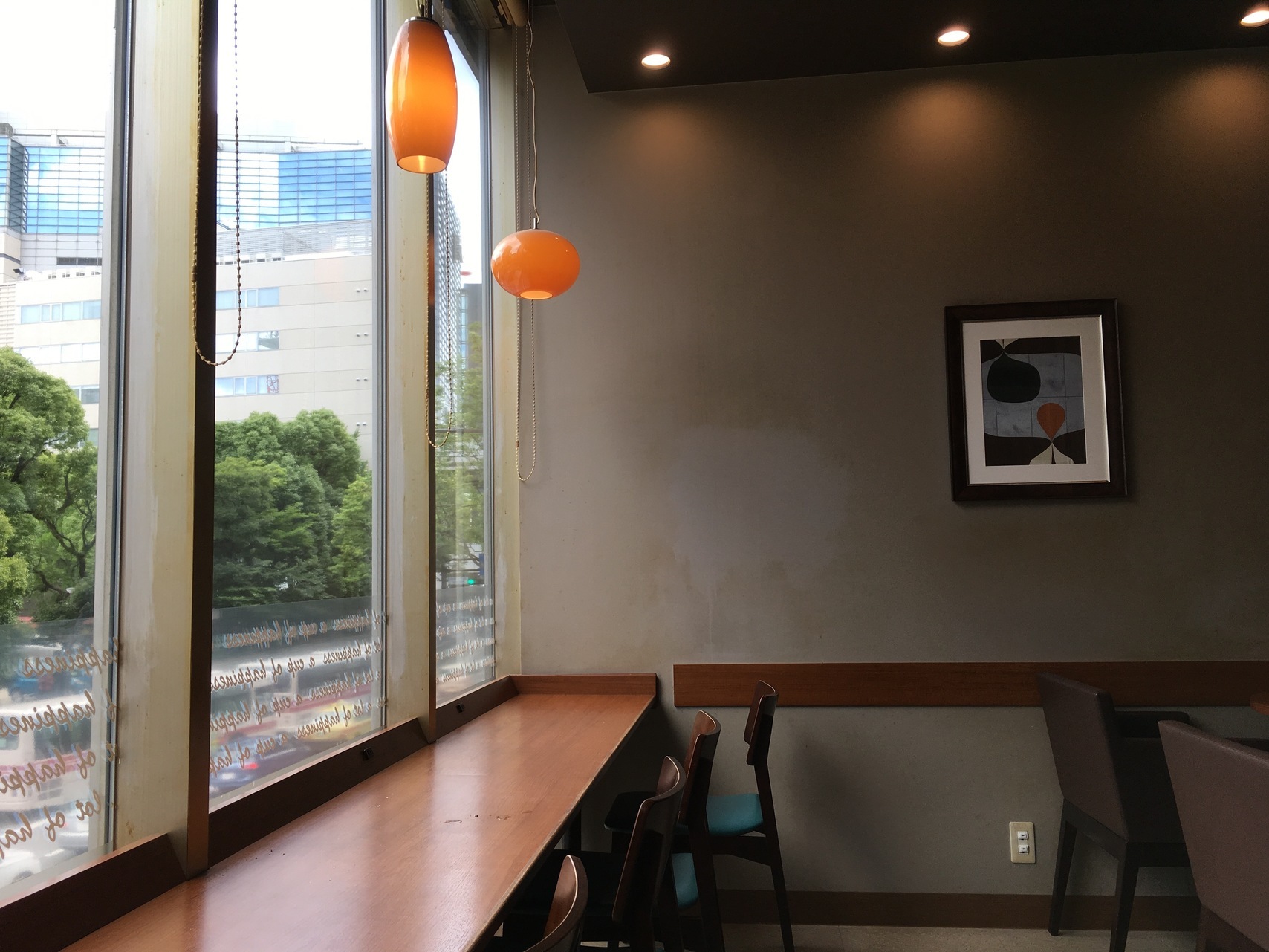 2020年10月最新 天神駅周辺で電源 Wi Fiがあるカフェ16選 みんなの貸会議室 福岡市 博多 天神の貸会議室